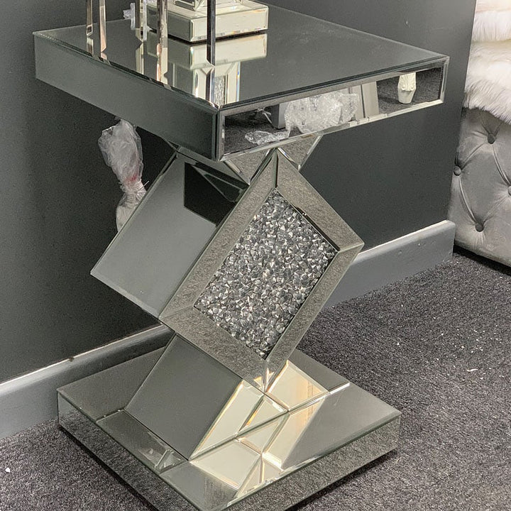 Diamond Crush Mirrored Column End Table Side Table With Crushed Crystals