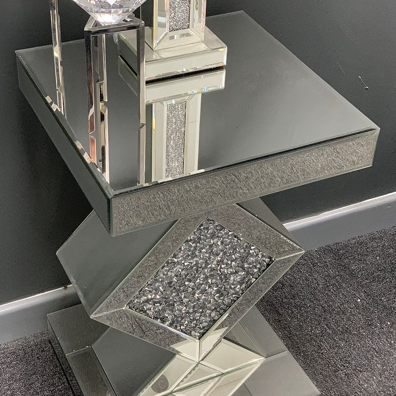 Diamond Crush Mirrored Column End Table Side Table With Crushed Crystals